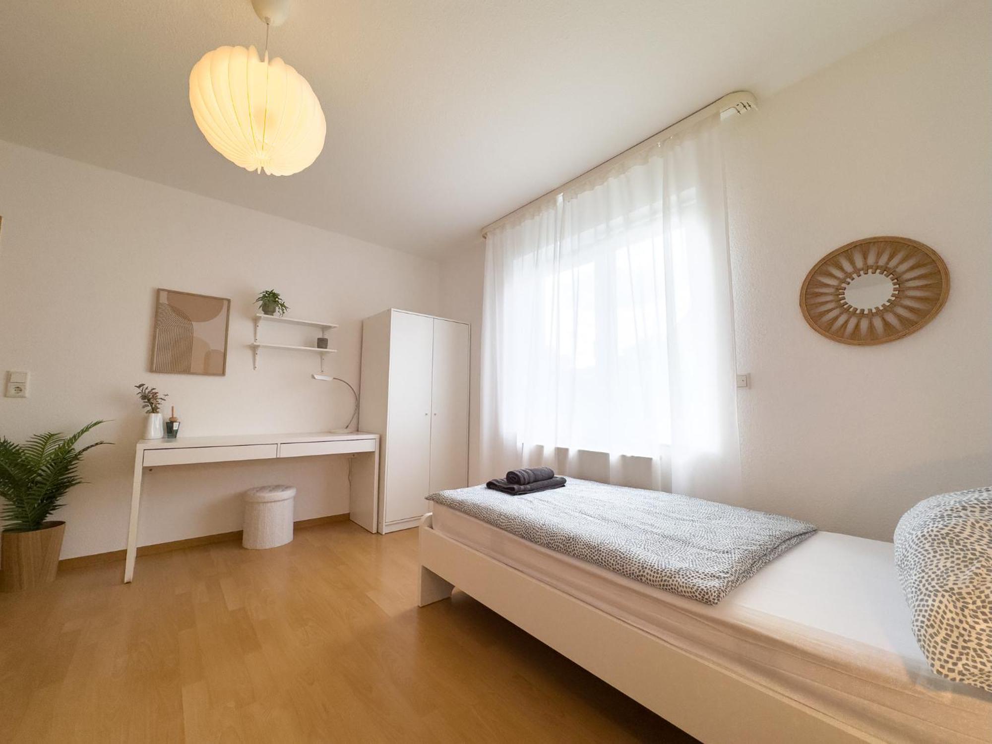 110Qm - 4 Zimmer - Privat Parkplatz - Zentral - Balkon - Mallibase Apartments Kassel Exterior photo