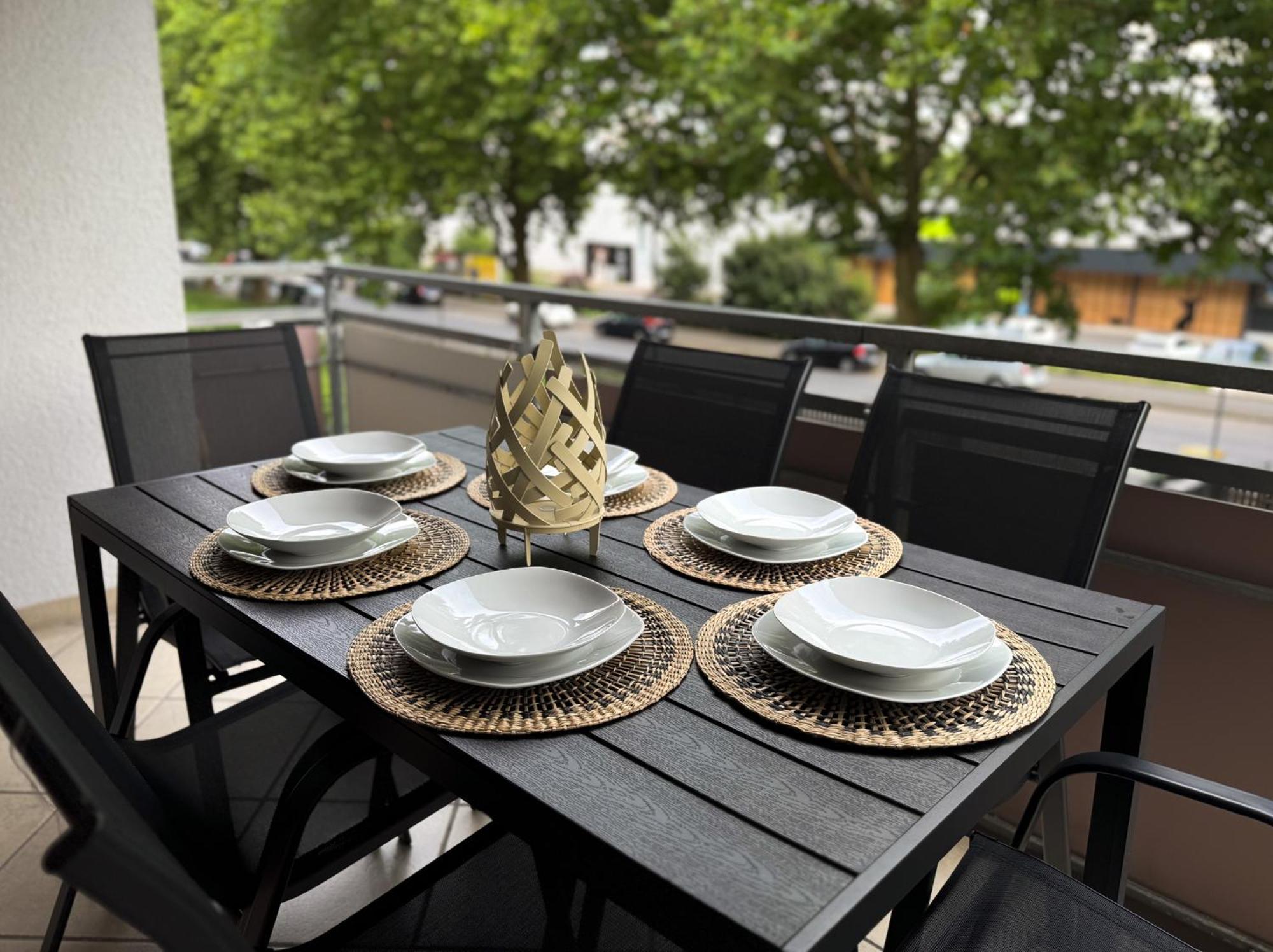 110Qm - 4 Zimmer - Privat Parkplatz - Zentral - Balkon - Mallibase Apartments Kassel Exterior photo